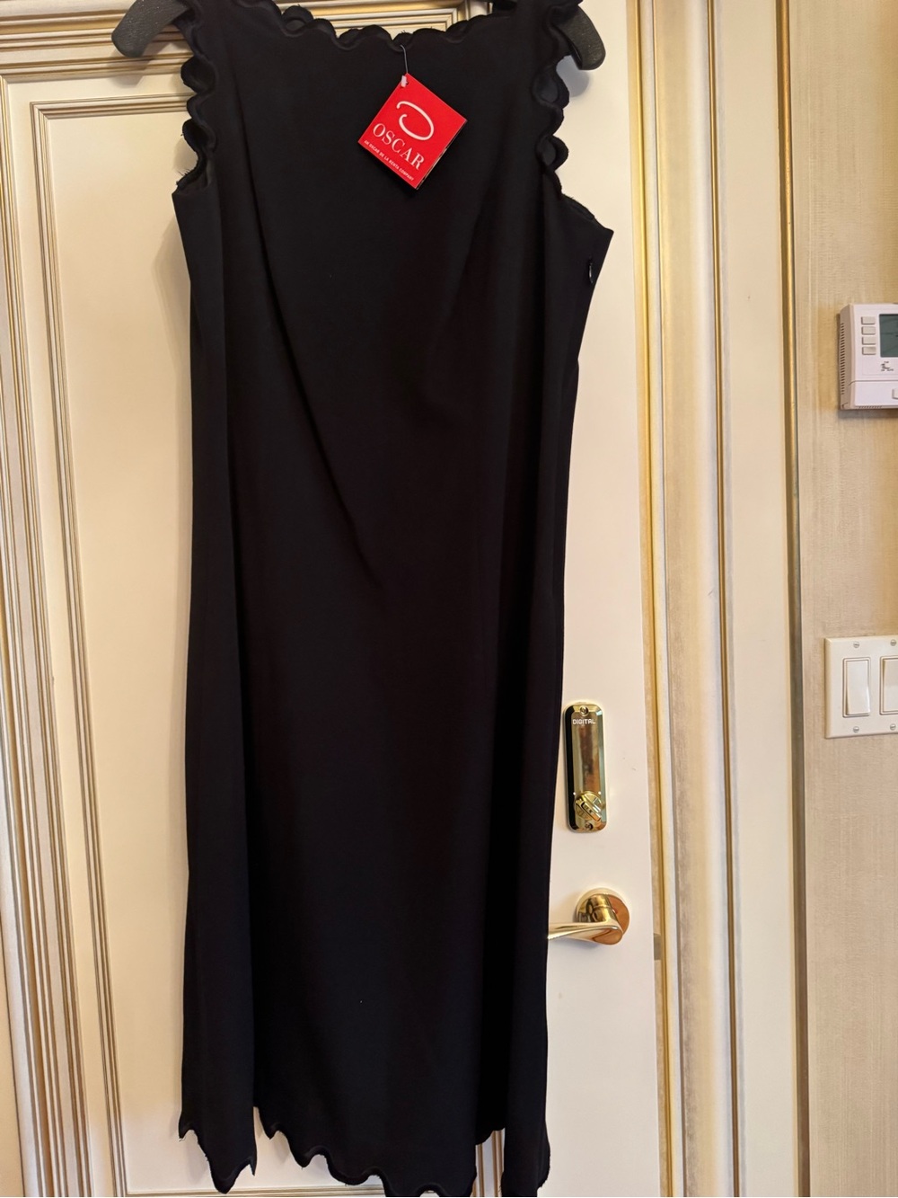 Oscar de la Renta Black Sleeveless Midi Dress with Scallop Edges
